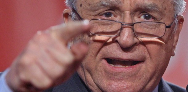 Iliescu e șocat că a rămas fără sinecură: „E o porcărie inadmisibilă! Renunțăm la Revoluția română, la studierea ei?!”
