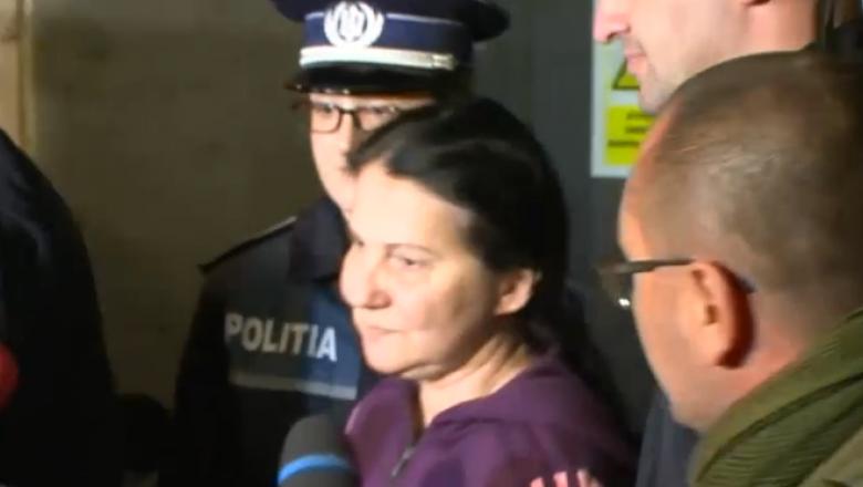Sorina Pintea e plină de haștag: #respect, #demnitate, #stopabuzurilor, #incetatitortura, #justiție