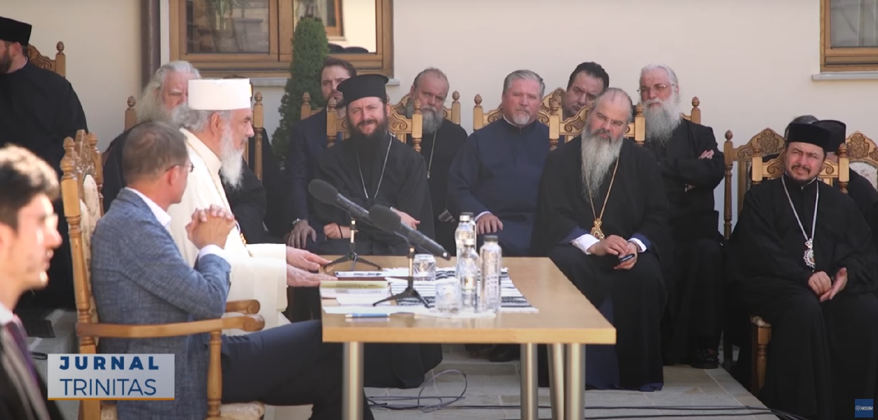 Liderul Ligii Studenților Iași, discurs legionaroid aplaudat de Patriarhul Daniel și de președintele Academiei: „Țara noastră nu ne mai aparține! Istoria este scrisă de cei curajoși, care scot sabia!”