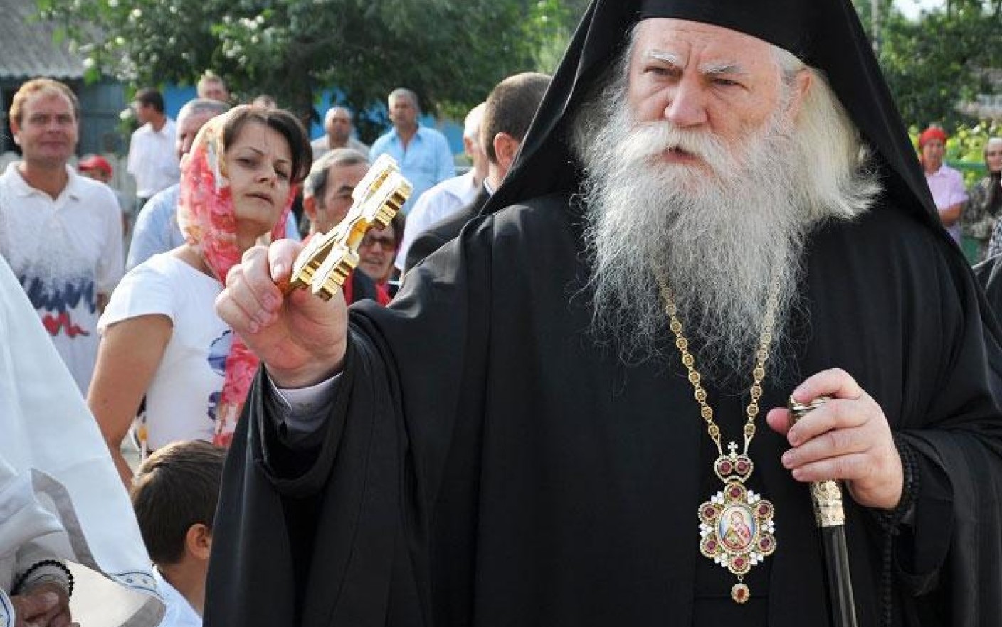 După ÎPS Pimen, mort de Covid anul trecut, s-a infectat și ÎPS Calinic, succesorul său la Arhiepiscopia Sucevei! Virusul l-a răpus săptămâna trecută și pe șeful Cancelariei