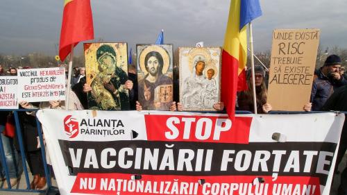 Vlad Voiculescu: Bugetarii care refuză vaccinarea trebuie să-și plătească testarea periodică. Nu e normal ca restul românilor să le achite testele