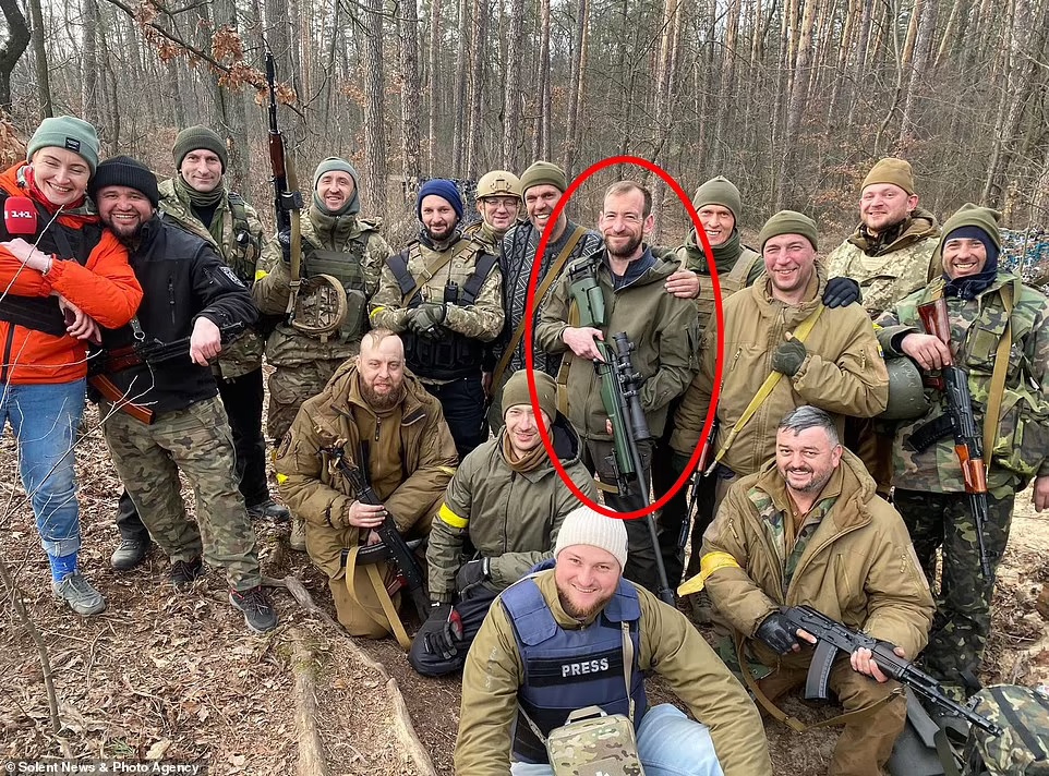 Lunetist britanic, voluntar la Kiev: „Ucrainenii se bat ca niște talibani pe steroizi. Rușii nu vor câștiga niciodată”. Caporalul e veteran al războaielor din Irak și Afganistan