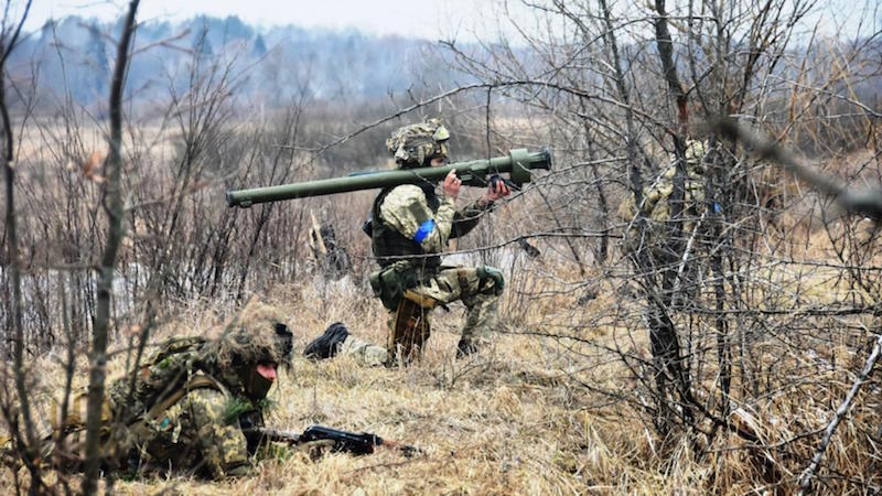 SONDAJ: 78% dintre bărbații Ucrainei și 58% dintre femei sunt gata să lupte cu arma în mână împotriva rușilor! 79% nu recunosc Donbass-ul ca parte a Rusiei, 75% vor Crimeea înapoi, iar 56% susțin aderarea la NATO