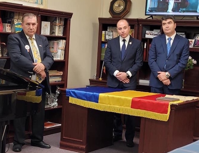 Un „locotenent” al lui Miron Cozma, participant la mineriada din 13-15 iunie 1990, e finanțat de Guvernul PSD-PNL, la Chicago! Anul trecut i-au fost alături ambasadorul Muraru și consulul Trifan