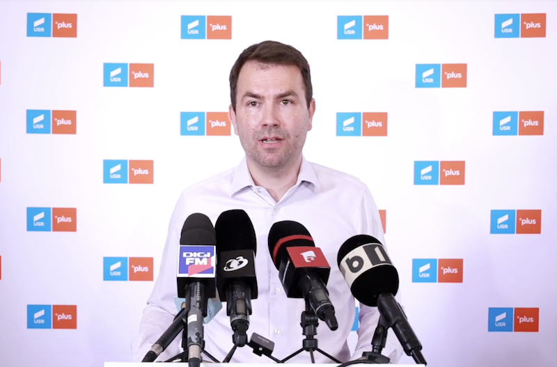 VIDEO. Ales președinte al USR cu 71,3%, Cătălin Drulă atacă „guvenarea banditească a PSD și PNL”. Apel către români: „Dați-ne voturile, nu le mai dați bandiților ăstora!”
