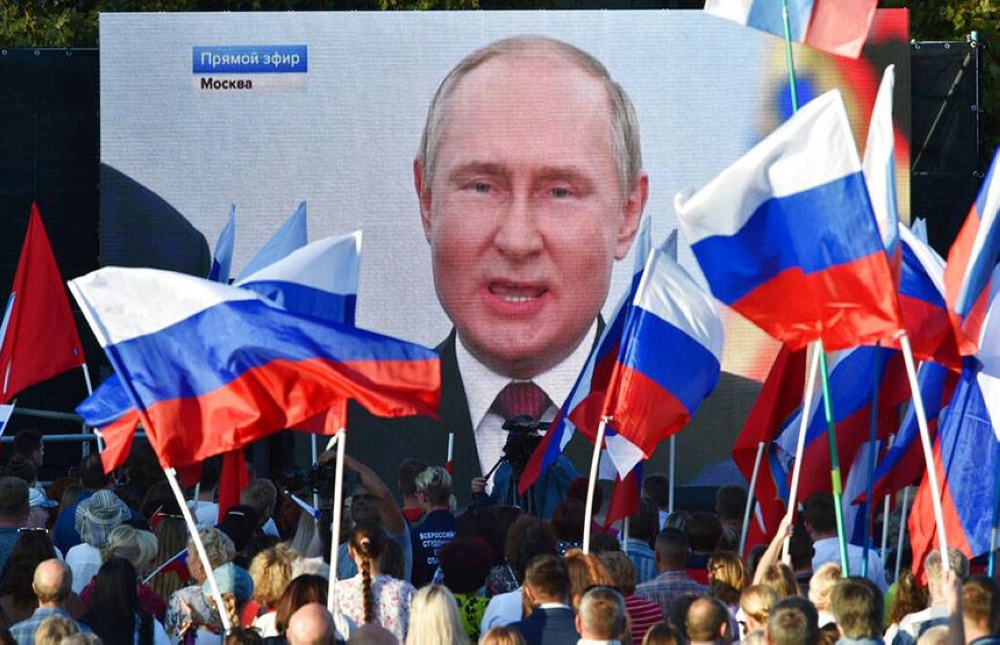 Fostul comandant al forțelor SUA în Europa: „Ucraina va elibera Crimeea cel târziu vara viitoare. Aceasta este ultima iarnă în care Rusia va mai perturba economia Europei”