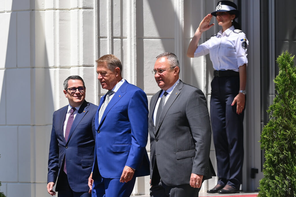 „Eduard Hellvig a avut un mandat eșuat. Controlul civil asupra serviciului nu a existat. Domnul Hellvig a avut o șansă pentru democrația românească și a ratat-o triumfător” – Cătălin Drulă, după demisia șefului SRI