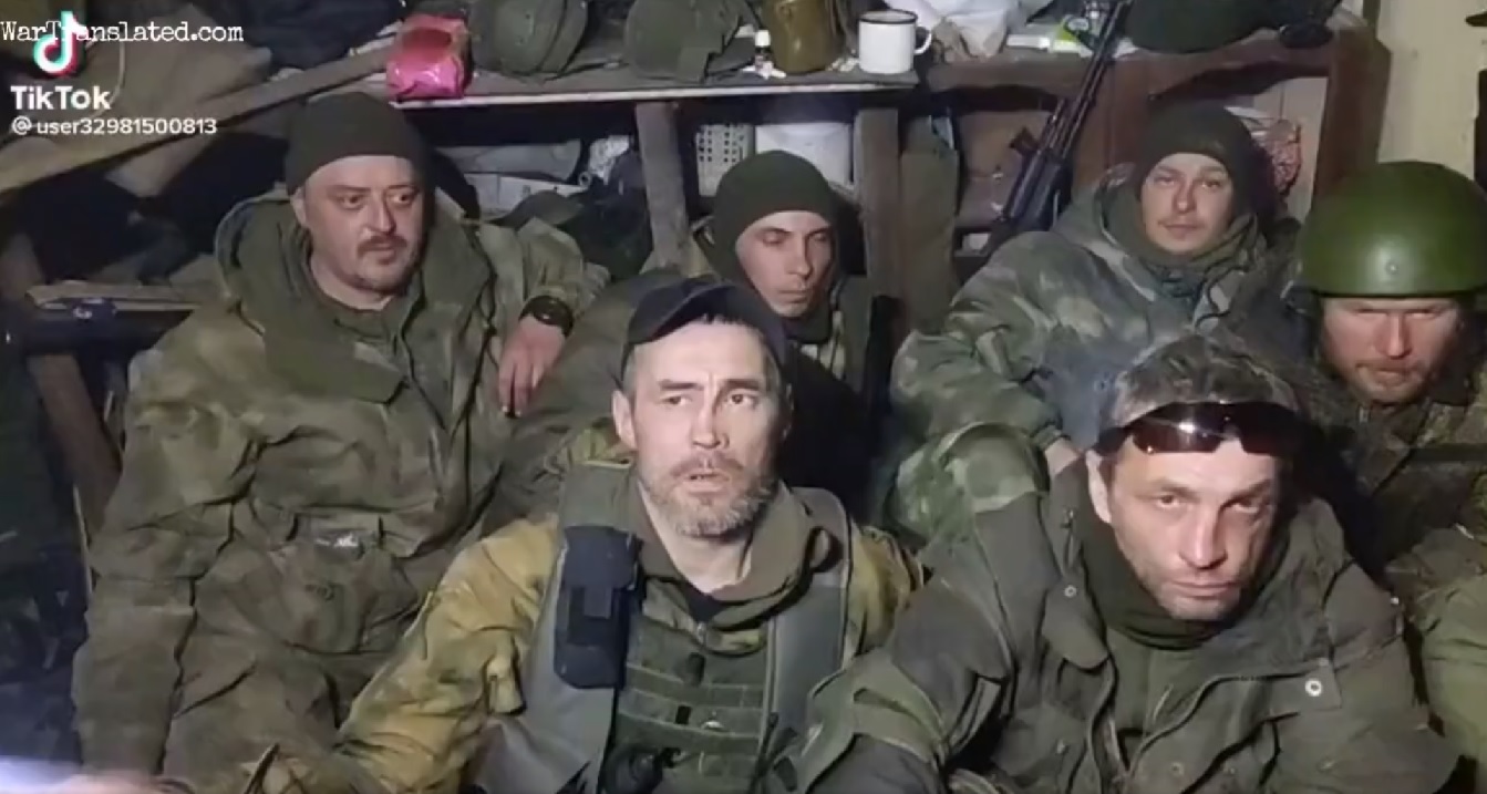 VIDEO. Soldați ruși din Kaliningrad cer disperați ajutor: „Ofițerii ne-au abandonat fără acte și provizii pe front și au dispărut. Forțe de blocaj sunt în spate și ne împușcă dacă nu avansăm“