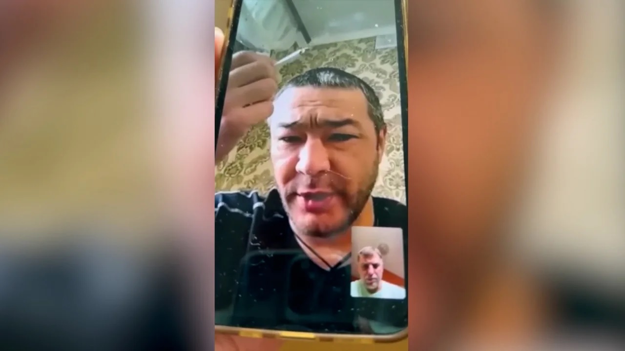 VIDEO. „Am ucis o fetiță de 5 ani. Nu aveam voie să las pe nimeni în viață, ordinul era să omor tot ce îmi ieșea în cale.” Doi condamnați ruși din Wagner relatează crimele din Ucraina