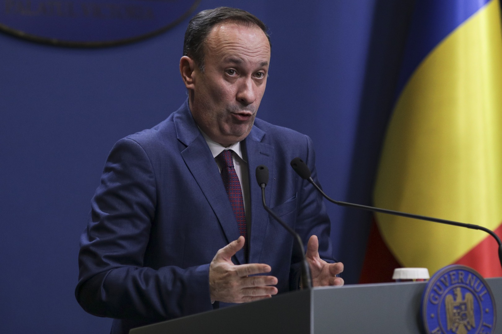 „Bugetul e țăndări. Aceste găști de amatori trebuiau ținute departe de trezoreria statului.“ Cele 6 erori majore comise de PSD când a făcut bugetul pe 2023, enumerate de profesorul Cristian Păun