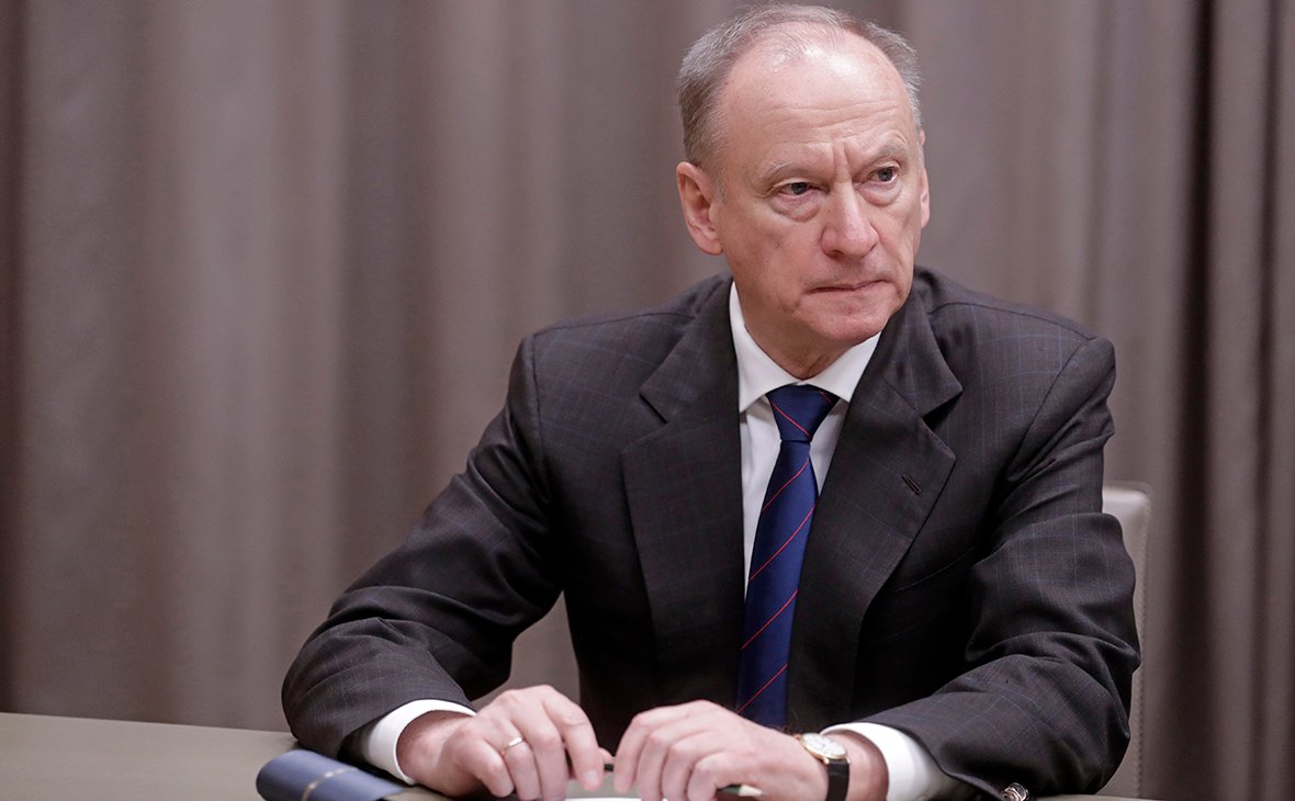 „Moștenitorul lui Putin”, Nikolai Patrușev, fost șef al FSB, lansează minciuni agresive: un nor radioactiv de la muniția cu uraniu sărăcit distrusă în Ucraina ar amenința Europa. Autoritățile române: nivelul radiațiilor e normal