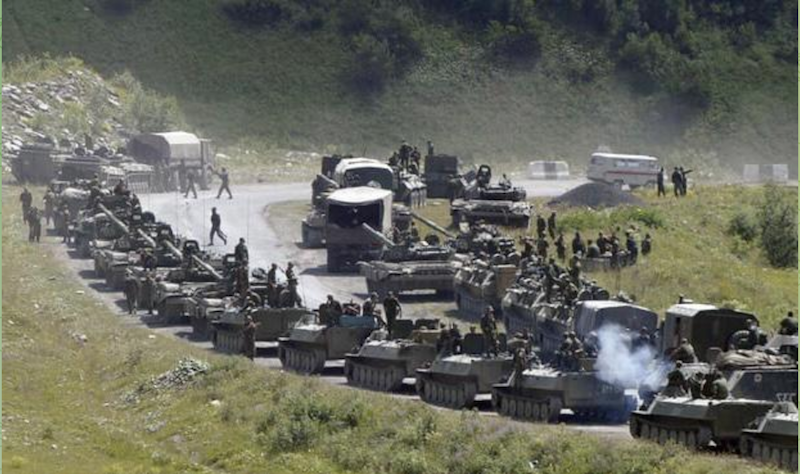 Speriat de atacurile venită dinspre Ucraina, Putin și-a mutat o parte din tehnica de luptă din Lugansk în Rusia. Coloane imense de blindate s-au deplasat spre regiunile Belgorod, Briansk și Kursk