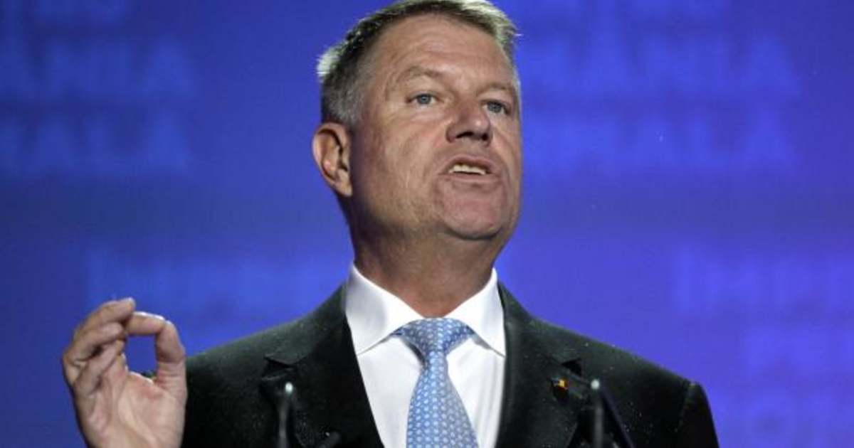OPINIE. Cum a descoperit nervos Iohannis, după 9 ani de domnie, defectele democrației: șefii vin, dar mai și pleacă, iar pe deasupra mai trebuie să țină cont și de părerea oamenilor