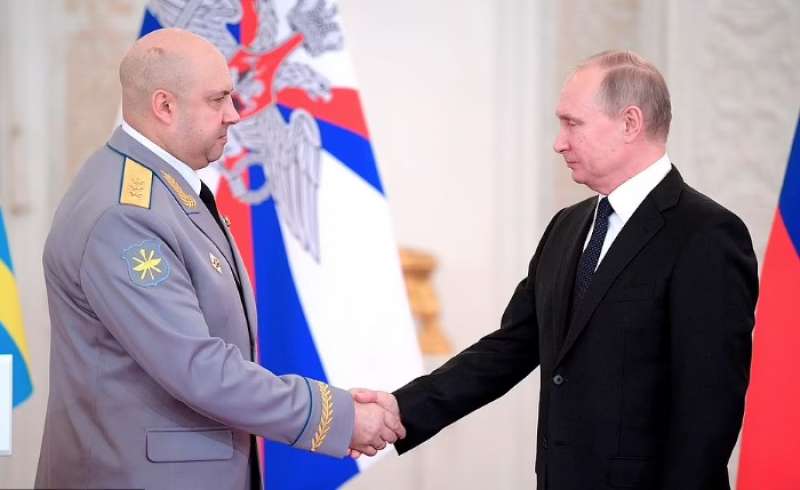 Generalul Surovikin, dar și alți comandanți din armata rusă, erau la curent cu planurile lui Prigojin de a se răscula, dar n-au făcut nimic, scrie New York Times