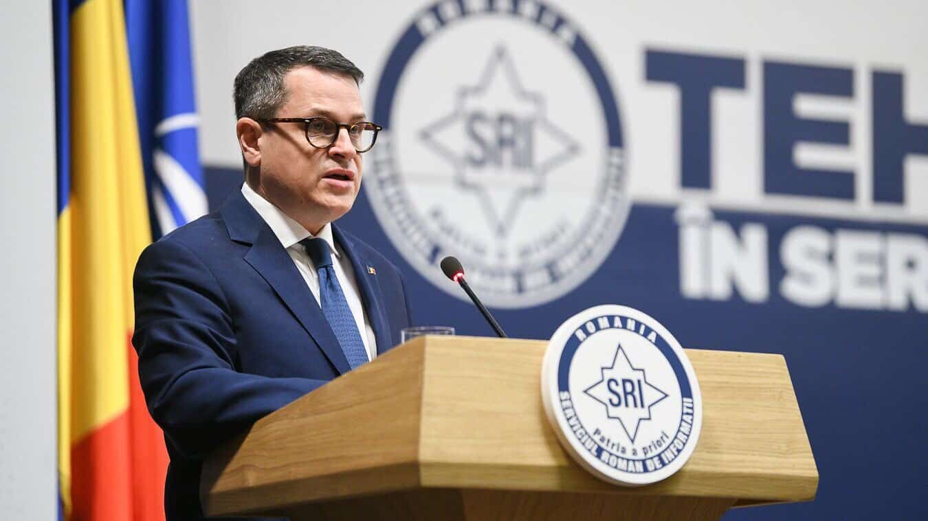 Eduard Helvig, șeful SRI, a demisionat din funcție după ce s-a lăudat că a reformat instituția. În mandatul fostului om al lui Dan Voiculescu, serviciile secrete și-au sporit controlul asupra țării