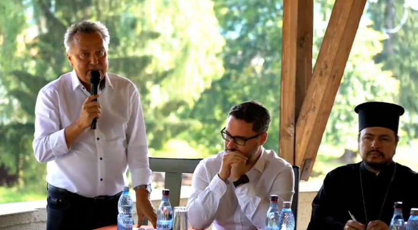 Senator PNL Vasilică Potecă - o prezență penibilă printre extremiștii de la AUR
