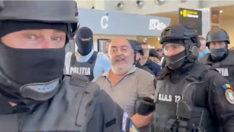 Interlopul Genică Boenică a fost adus în România după 15 ani în care s-a ascuns în Iordania. Are de executat două condamnări definitive
