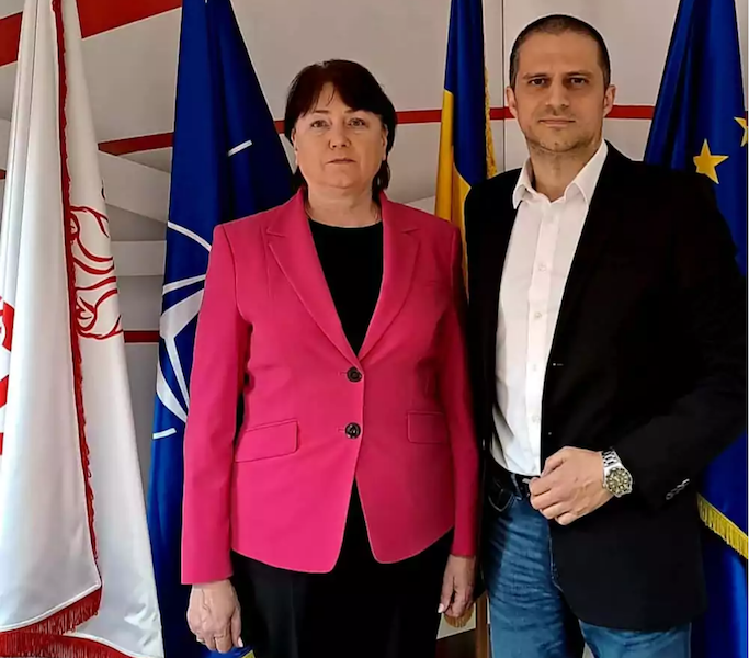 Săsoaica de la Primăria Sibiului a trecut la PSD! Pe când și Klaus Iohannis, sasul de la Cotroceni?