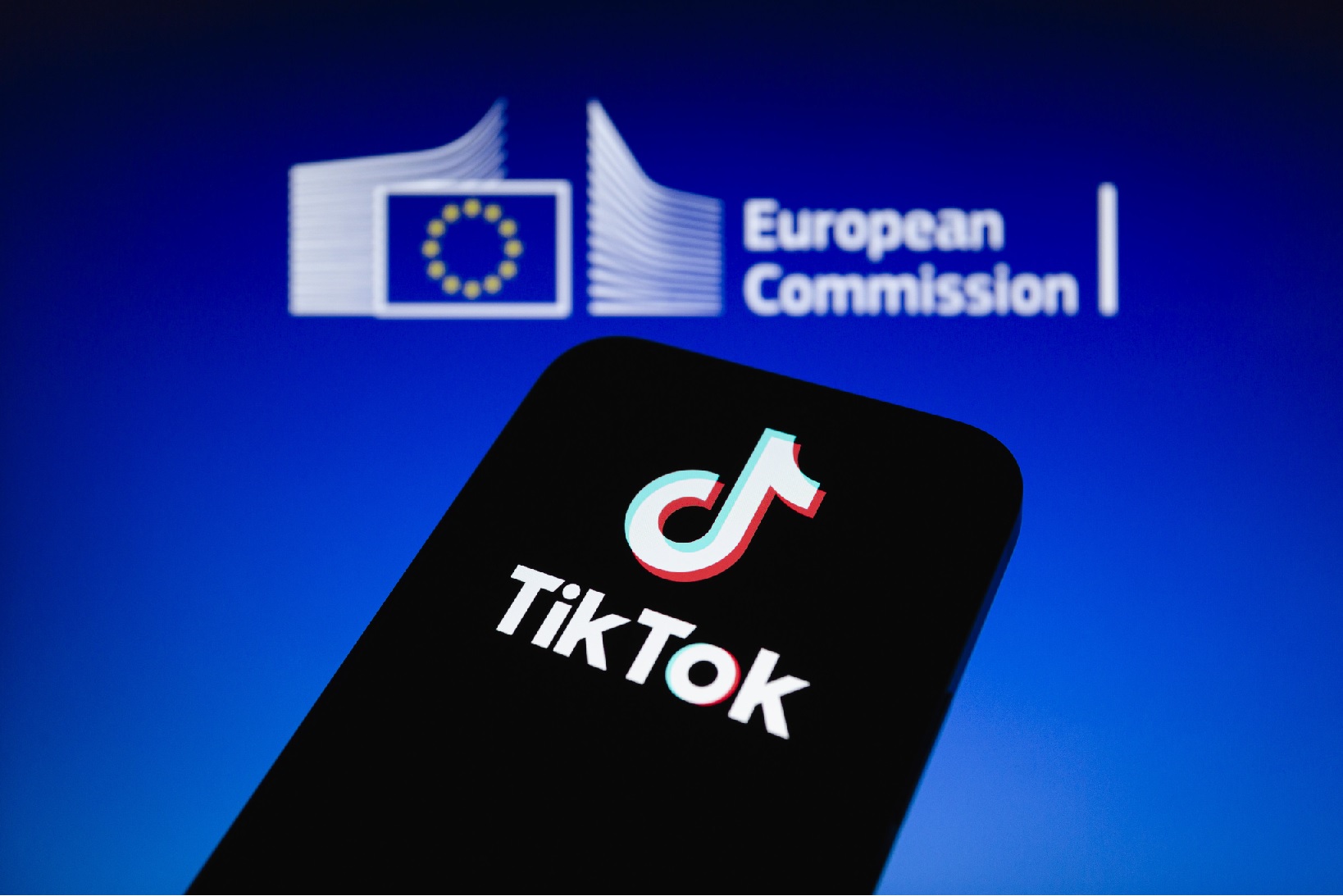 UE interzice dubiosul program al TikTok de recompensare a utilizatorilor. Chinezii îi vizează în special pe copii, opțiunea ducând la dependență și la afectarea gravă a sănătății mintale