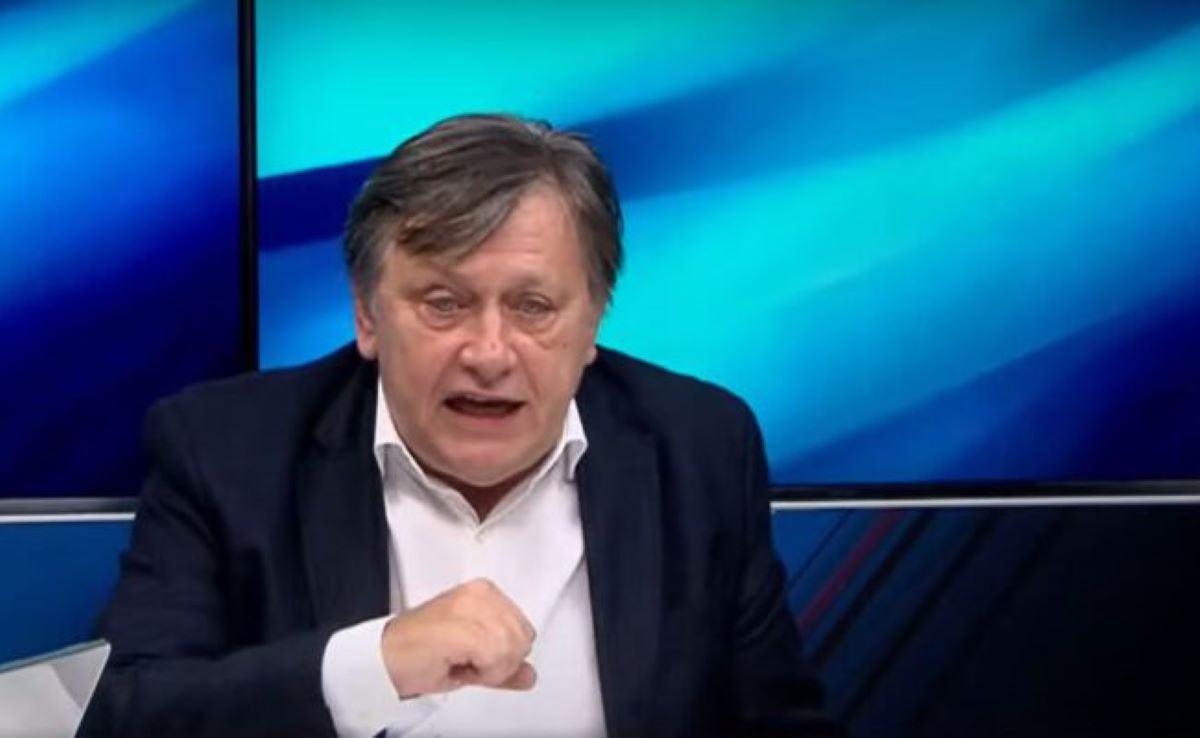PSD și PNL cochetează cu revenirea totală la sinistra USL. A reapărut ideea candidatului Crin Antonescu la prezidențiale