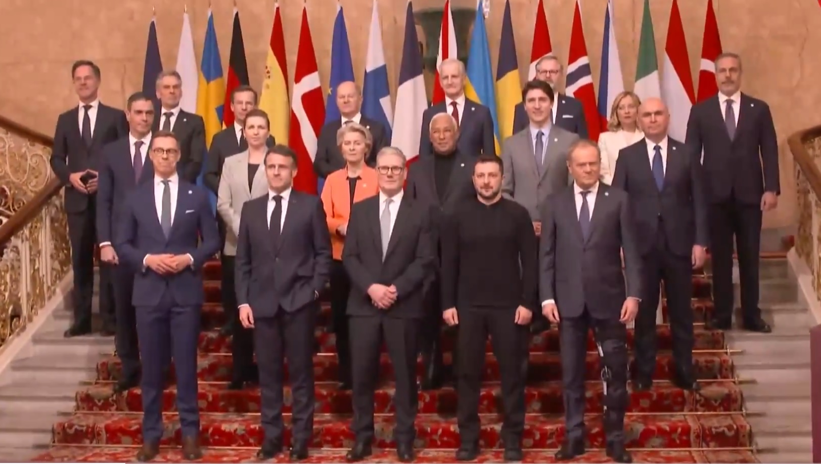 Summitul Europei la Londra a început sub spectrul avertismentului lui Macron: Putin „va continua cu siguranță cu Moldova și poate dincolo, în România”, dacă nu e oprit acum