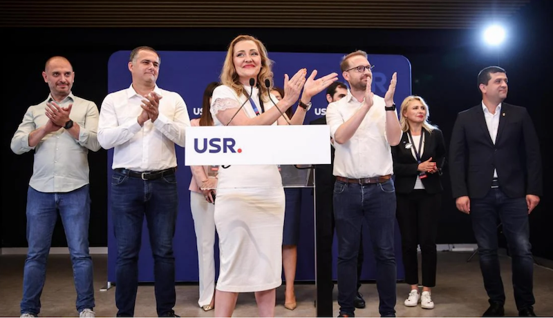 Cine sunt cei 16 din „gașca de trădători oportuniști” cu care se răfuiește Lasconi. Printre ei, toți cei 6 vicepreședinți care au votat în Biroul Politic Național