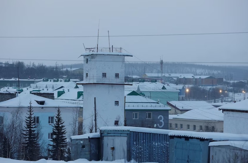Colonia penitenciară cu „regim special” IK-3 (supranumită „Lupul Polar”) din Kharp, locul unde a fost asasinat Navalnîi. Sursa: REUTERS 