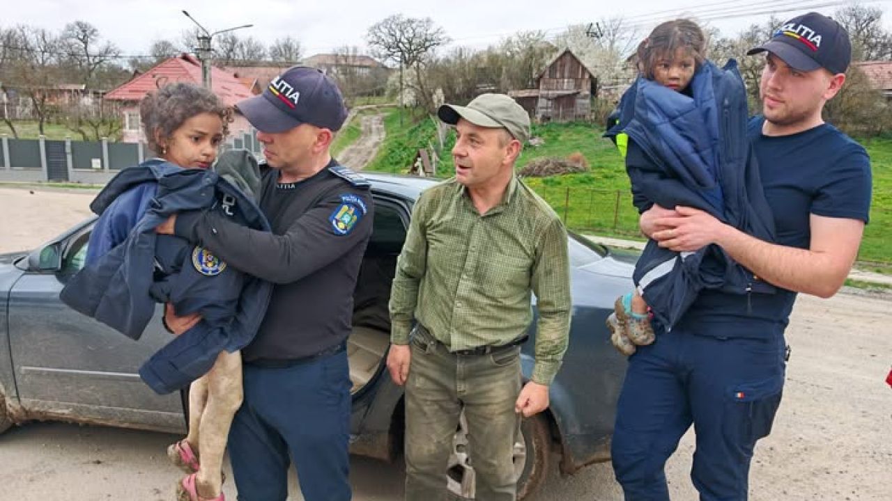 Rebeca și Melisa, fetițele dispărute la Târnăveni, au fost găsite în viață de un pădurar, după o zi, foarte departe de casă. Persistă bănuielile că au fost răpite
