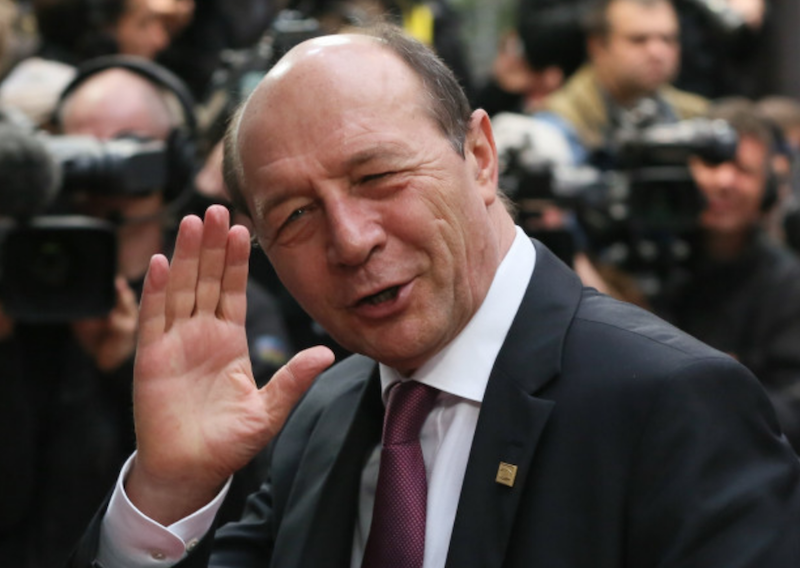 Băsescu: ”Trump şi Putin vor să destrame Europa. Duminică au aflat că nu se poate! Poporul maghiar i-a bătut măr”